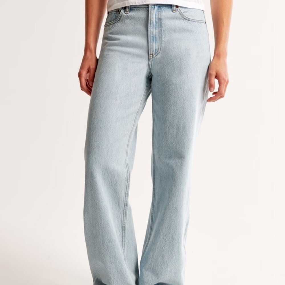 *Like new* Abercrombie High Rise Loose Jeans, Light Marble, Size 26
